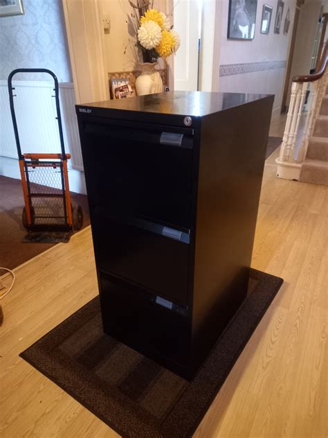 bisley lockable filing cabinet